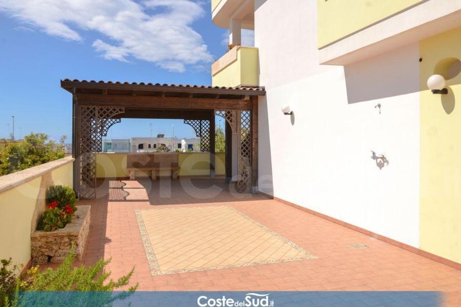 Case Vacanze Vista Mare Torre Pali Dış mekan fotoğraf