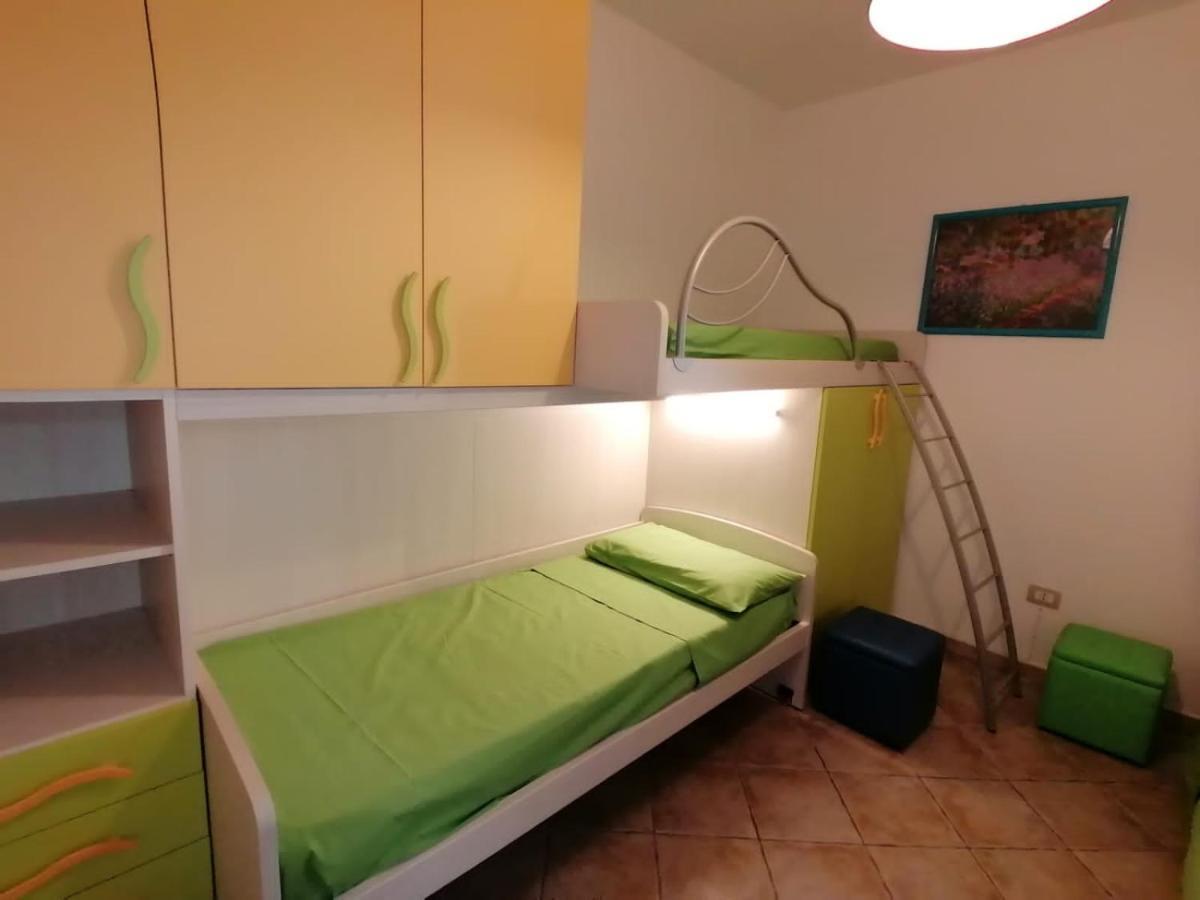Case Vacanze Vista Mare Torre Pali Dış mekan fotoğraf